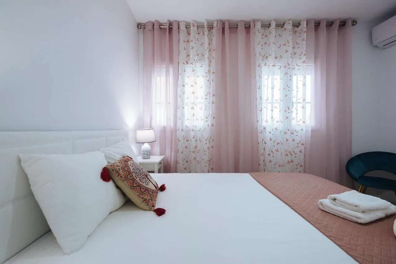 Sbh1 Beautiful 1 Bedroom Apartment In City Center Sevilla