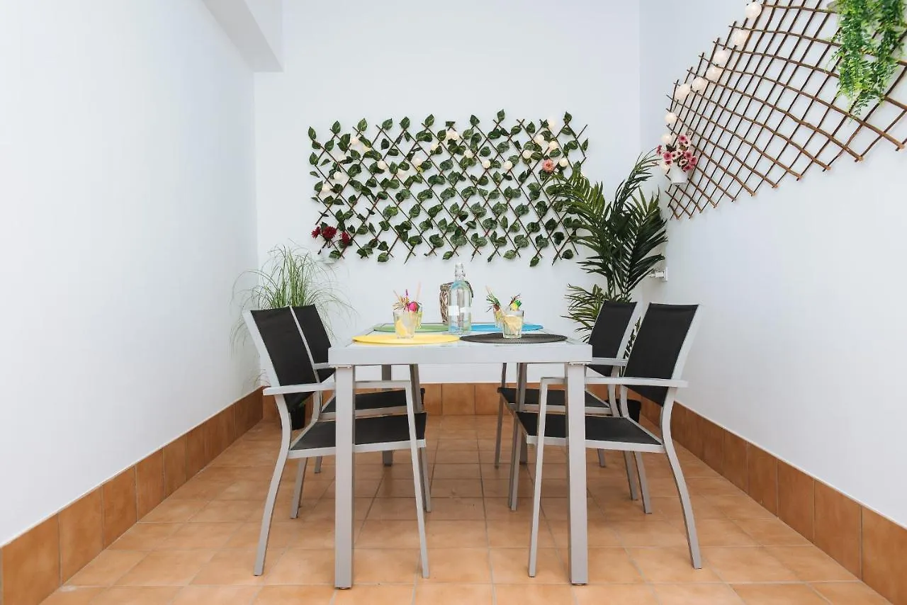Sbh1 Beautiful 1 Bedroom Apartment In City Center Sevilla 0*,  Spanien